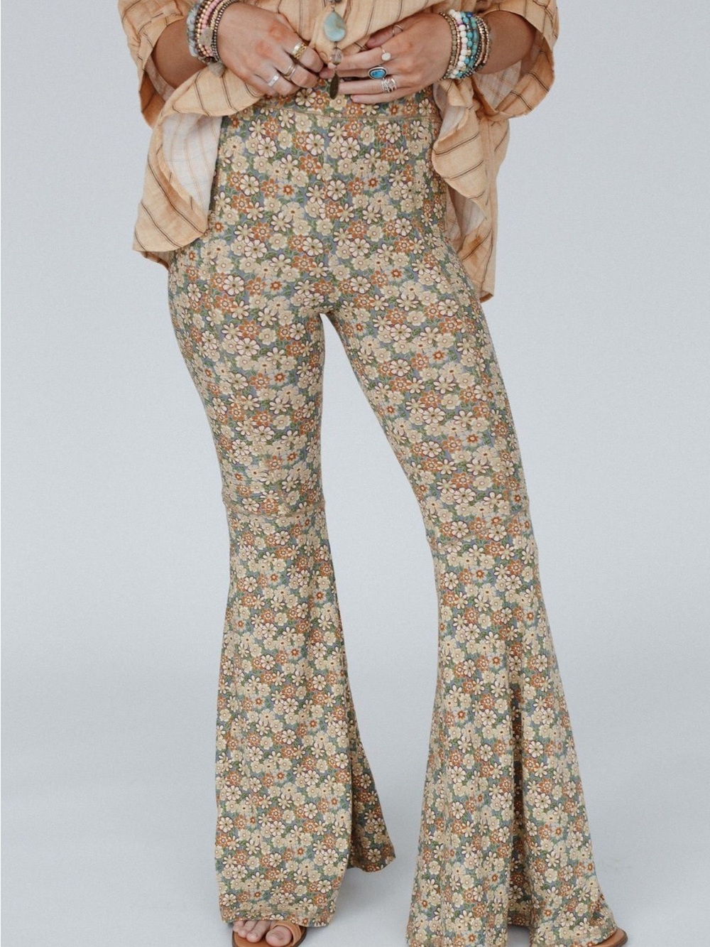 Three Bird Nest Green Floral High-Rise Flare Pants small